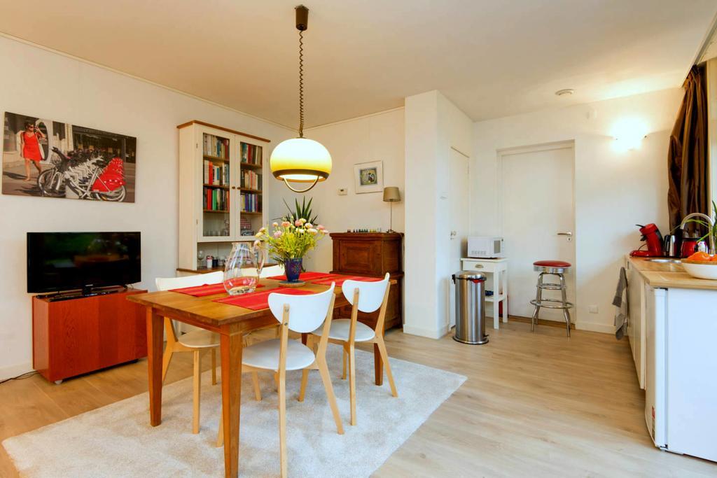 Parra-Dise Apartment Den Haag Bagian luar foto
